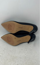 Load image into Gallery viewer, Vince Camuto Womens Savilla Black Leather Pointed Toe High Pump Heels Size 8M