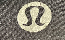 Load image into Gallery viewer, Lululemon Womens Black Fast And Free Elastic Waist Cropped Leggings Size 4