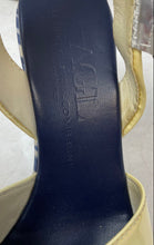 Load image into Gallery viewer, AGL Attilio Giusti Leombruni Womens Navy Blue Beige Platform Heels Size 6.5