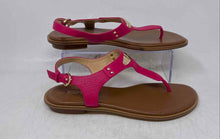 Load image into Gallery viewer, Michael Kors Womens MK Plate Pink Brown Open Toe Flat Thong Sandals Size 9M