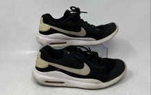 Load image into Gallery viewer, Nike Boys Air Max Oketo Black White Lace-Up Low Top Running Shoes Size 5Y