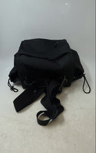 Load image into Gallery viewer, Hydra Cup Unisex Black Adjustable Strap Outer Pockets Lined Zip-Around Lunch Bag