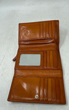 Load image into Gallery viewer, Vera Pelle Womens Brown Leather Credit Card ID Window Snap Trifold Wallet