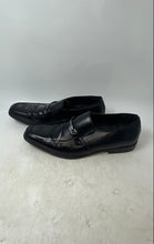 Load image into Gallery viewer, Van Heusen Mens Black Leather Slip-On Almond Toe Loafer Shoes Size 12