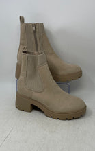 Load image into Gallery viewer, No Boundaries Womens Beige Round Top Side Zip Ankle Chelsea Boots Size 9