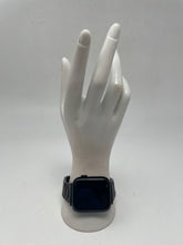 Load image into Gallery viewer, Apple Watch Serie SE 44mm Power On / Locked For Parts
