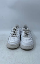 Load image into Gallery viewer, Nike Kids Air Force 1 LE White Low Top Lace-Up Sneaker Shoes Size 5.5Y