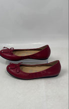 Load image into Gallery viewer, Mootsies Tootsies Womens Cameo Red Leather Slip-On Ballet Flats Size 8M