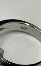 Load image into Gallery viewer, Unbranded Fashion Women's Ring Weight 3.9g (NCL)