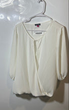 Load image into Gallery viewer, Vince Camuto Womens White Pullover Round Neck 3/4 Sleeve Wrap Blouse Top Size L