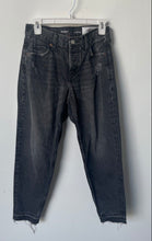 Load image into Gallery viewer, Old Navy Womens Black Denim High Rise Slouchy Taper Skinny Jeans Size 2