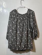 Load image into Gallery viewer, Michael Kors Womens Black White Floral Printed Blouse Top Size 1X