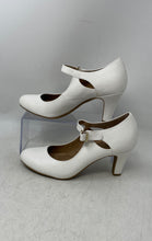 Load image into Gallery viewer, Giani Bernini Womens Velma White Round Toe Mary Jane Heels Size 9M