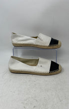 Load image into Gallery viewer, Michael Kors Womens White Black Colorblock Slip-On Espadrille Flats Size 6.5M