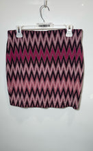 Load image into Gallery viewer, Express Womens Multicolor Chevron Print High Waist Stretchy Mini Skirt Size M