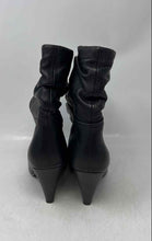 Load image into Gallery viewer, Guess Womens Nakitta Black Leather Pointed Toe Pull-On Ankle Boots Size 7 M