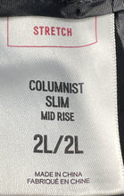 Load image into Gallery viewer, Express Womens Black Stretch Columnist Slim Mid Rise Dress Pants Size 2L