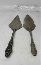 Load image into Gallery viewer, Set Of 2 Pcs Eales 1779 Silver Plated Cake Pie Server Engraved Knife
