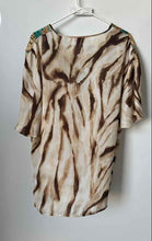 Load image into Gallery viewer, Chico's Womens Multicolor Abstract Print Short Sleeve V-Neck Blouse Top Size 1