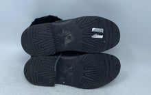 Load image into Gallery viewer, Ugg Womens Quincy 1012359 Black Round Toe Lace-Up Ankle Boot Size 7
