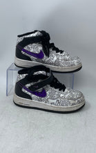 Load image into Gallery viewer, Nike Kids Air Force 1 White Black Hook & Loop Sneaker Shoes Size 1.5Y