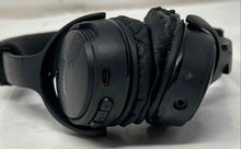 Load image into Gallery viewer, Bose Black Adjustable Headband Wireless Over Ear Headphone With Case NCL