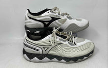Load image into Gallery viewer, Mizuno Enerzy Mens Wave Enforce Tour 2 550094-009 White Black Sneakers Size 10.5