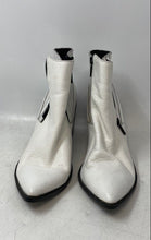 Load image into Gallery viewer, Kenneth Cole Reaction Womens White Leather Block Ankle Boots Size 9M