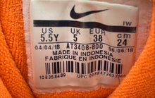 Load image into Gallery viewer, Authentic Nike Boys Air More Uptempo AT3408-800 Multicolor Sneaker Shoes Sz 5.5Y