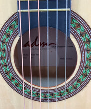 Load image into Gallery viewer, Adm Brown 6 String 18 Frets Right-Handed Beginner Classical Acoustic Guitar