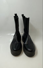 Load image into Gallery viewer, Asos Womens Black Leather Closed Toe Pull On Ankle Chelsea Boots Size 6
