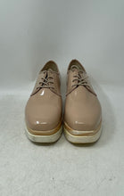Load image into Gallery viewer, Moleca Womens Beige Square Toe Lace-Up Platform Sneaker Shoes Size 37