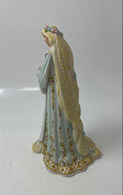 Load image into Gallery viewer, Lenox Rapunzel Porcelain The Legendary Princesses Decor Collectible Figurine