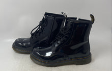 Load image into Gallery viewer, Dr.Martens Unisex Black Lace-Up Round Toe Ankle Combat Boots Size M5 W6