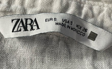 Load image into Gallery viewer, Zara Womens White Short Sleeve Cropped Blouse Top Size Large