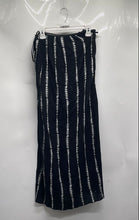 Load image into Gallery viewer, Divided By H&M Womens Black White Tie Dye Sleeveless Crinkled Maxi Dress Size XS