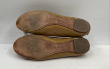 Load image into Gallery viewer, Authentic Tory Burch Womens Aaden Beige Leather Ballet Flats Size 9M Damaged