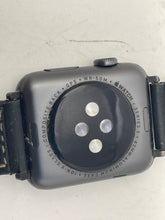 Load image into Gallery viewer, Apple Watch Serie 3 42mm Power On / Locked For Parts (NCL)
