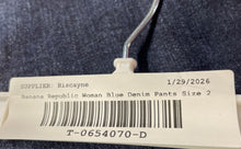 Load image into Gallery viewer, Banana Republic Womens Blue Denim Flat Front Stretch Cropped Pants Size 2