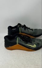 Load image into Gallery viewer, Nike Mens Metcon 6 CK9388-032 Black Green Low Top Lace-Up Sneaker Shoes Size 11