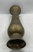 Load image into Gallery viewer, Vintage Set Of 2 Pcs Gold-Tone Printed Collectible Brass Copper Vase