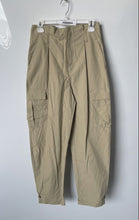 Load image into Gallery viewer, Zara Womens Beige Pockets Flat Front Stretch Button Cargo Pants Size M