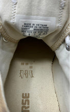 Load image into Gallery viewer, Converse Unisex Chuck Taylor All Star 122997F Light Orange Sneaker Shoes M7 W9