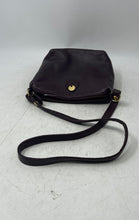 Load image into Gallery viewer, Heritage Womens Brown Leather Single Strap Zip Top Lined Crossbody Bag