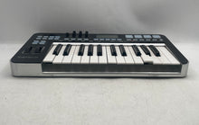 Load image into Gallery viewer, Samson Graphite 25 Piano Keyboard Beat Machine USB MIDI Controller Not Tested