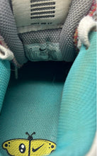 Load image into Gallery viewer, Nike Kids Air Max 90 SE White Gray Blue Low Top Lace-Up Sneaker Shoes Size 5Y