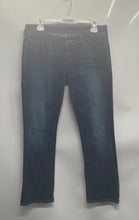 Load image into Gallery viewer, Express Womens Blue Flat Front 5-Pocket Design Straight Leg Jeans Size 8S