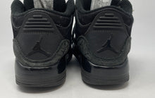 Load image into Gallery viewer, Authentic Nike Boys Air Jordan 3 Retro Black Sneaker Shoes Size 2Y Damaged