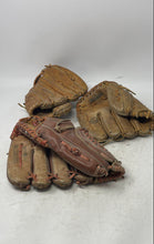 Load image into Gallery viewer, Lot Of 3 Pcs Unisex Brown Right-Handed Throw Design Baseball Glove