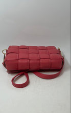Load image into Gallery viewer, Unbranded Womens Pink Genuine Leather Woven Adjustable Strap Crossbody Handbag